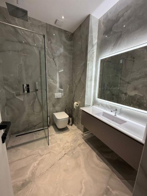 Proiect exclusivist de tip boutique! Terasa 60 mp / Parcare inclusă 14