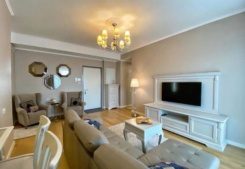 One Herăstrău Park / 3 rooms / parking included 1