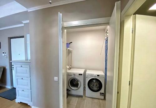 One Herăstrău Park / 3 rooms / parking included 4