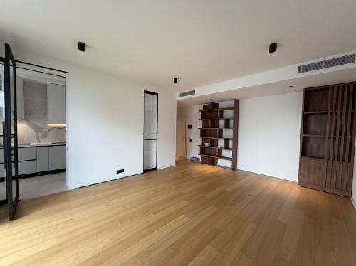 Boutique block with view of the park / 3 rooms / 92 sqm usable 5