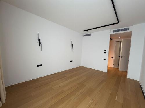 Boutique block with view of the park / 3 rooms / 92 sqm usable 9