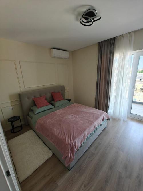Fully furnished 3-room apartment Vulcan Residence 5