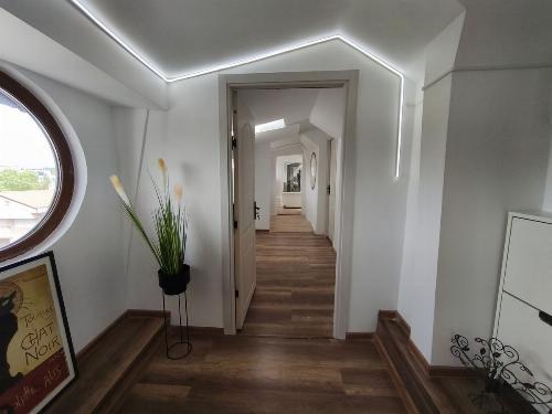 Mansarda premium in vila exclusivista| 2 camere + birou 14