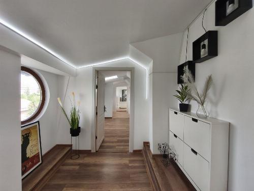 Mansarda premium in vila exclusivista| 2 camere + birou 15