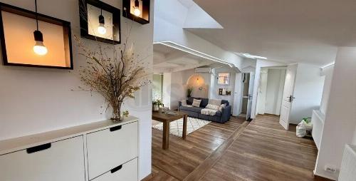 Mansarda premium in vila exclusivista| 2 camere + birou 9