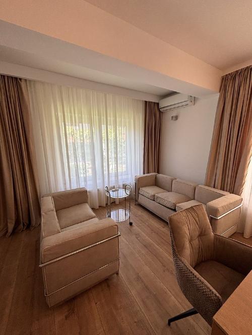 Vilă Cochetă cu Grădină Amenajată | 4 Camere | Complet Mobilată și Renovată 1