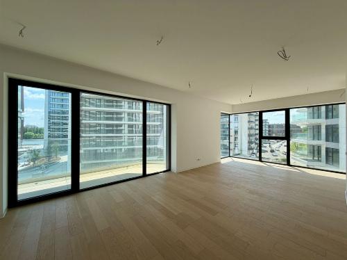 Apartament premium cu 4 camere | Vedere spectaculoasă către lac | One Lake Club 2