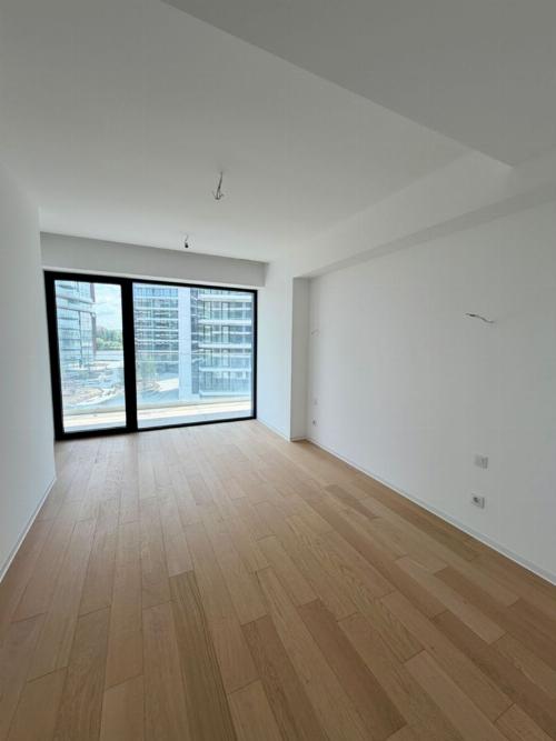 Apartament premium cu 4 camere | Vedere spectaculoasă către lac | One Lake Club 13