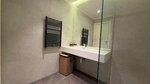 Inchiriere 2 camere 8