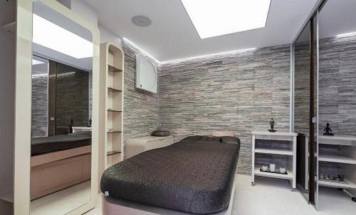 Premium Modern Villa with Courtyard | Tei Lake | Ideal Residential or Office 10