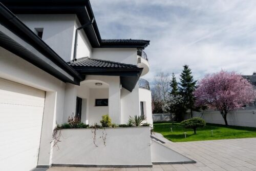 Coqueta Villa with Pool Erou Iancu - Premium Individual Villa |  Renovated 2025 - crosspoint-imobiliare.ro
