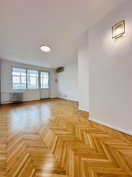 Crosspoint Imobiliare – Crosspoint Real Estate- Apartament 3 Camere în Inima Capitalei | Calea Victoriei – Cișmigiu - crosspoint-imobiliare.ro