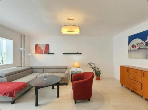 Apartament Investițional în Domenii | Se Vinde Mobilat & Utilat 2