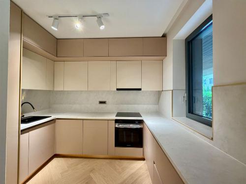 Apartament premium 4 camere si grădină privată generoasă / 2 parcări incluse 8