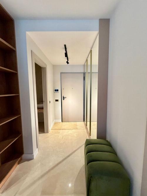Exclusive apartment with 4 rooms and garden / 2 parking spaces 12