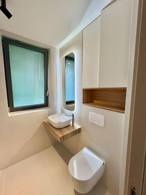 Exclusive apartment with 4 rooms and garden / 2 parking spaces 7