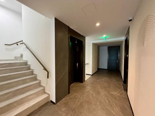 Apartament premium cu 3 camere | Vedere liberă | One Lake Club 9