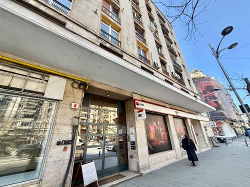 Piața Romană | 4 camere într-un bloc solid, la doi pași de metrou 11