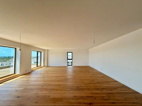 Penthouse cu terasă spectaculoasă și vedere la lac / 260 mp 2