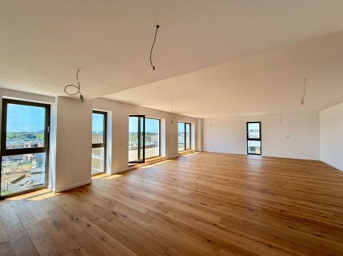 Penthouse cu terasă spectaculoasă și vedere la lac / 260 mp 6