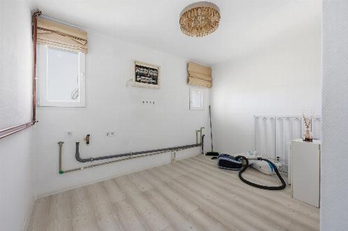 Vilă Exclusivistă cu Piscină pe Malul Lacului Tâncăbești | 1.204 mp Teren 17