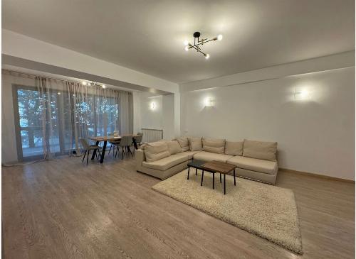 112 sqm usable | Terrace 20 sqm | 2 parking spaces included in the price 1
