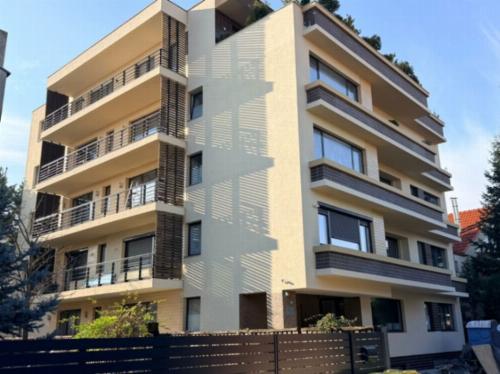 112 sqm usable | Terrace 20 sqm | 2 parking spaces included in the price 10