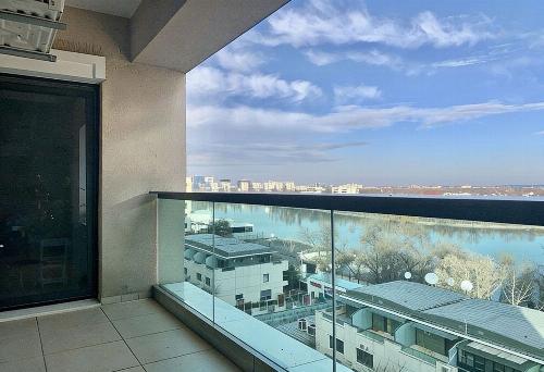 Emerald Residence | Lake View | Underground Parking 5