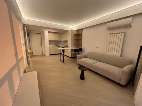 Inchiriere apartamente Brasovul Vechi - Prima închiriere | Apartament 2 camere /Cortina North - crosspoint-imobiliare.ro