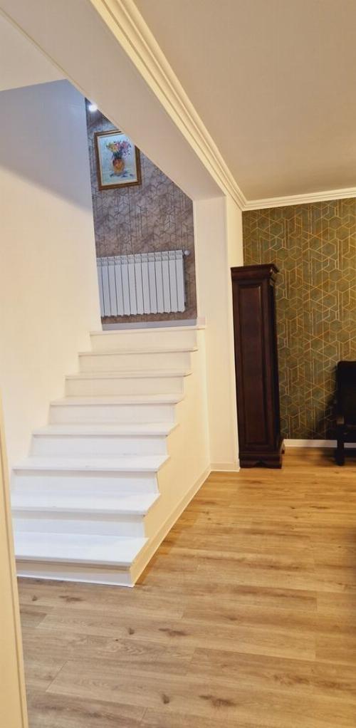 Casă Modernă cu Curte și Terasă Acoperită | Acces Rapid către DN1 și Sisești 9