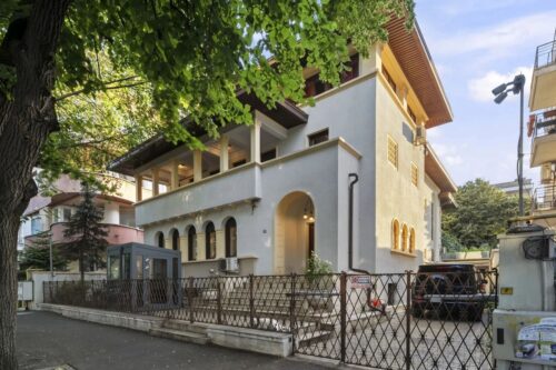 Crosspoint Imobiliare – Crosspoint Real Estate- Proprietate rara pe Bulevardul Aviatorilor. Vila premium, curte impresionanta - crosspoint-imobiliare.ro