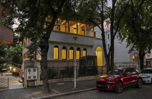 Rare property on Aviatorilor Boulevard. Exclusive premium villa 1