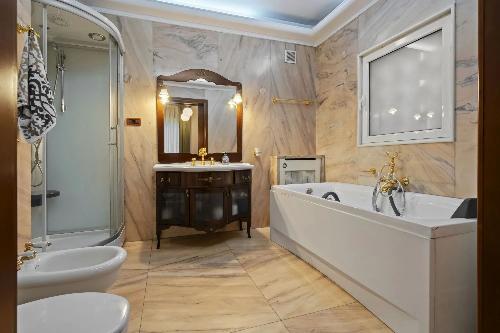 Rare property on Aviatorilor Boulevard. Exclusive premium villa 16