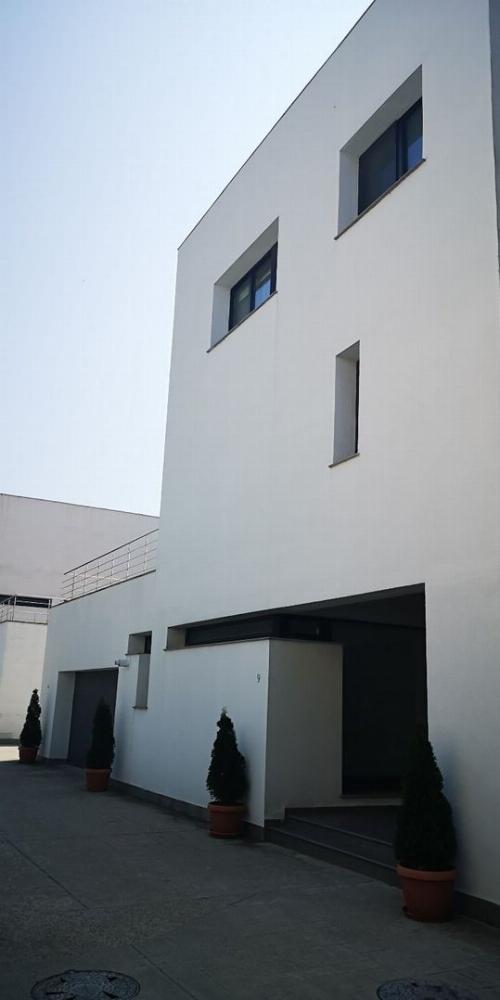 Gated Community! Gradina cu piscina! 4 dormitoare – Iancu Nicolae 2