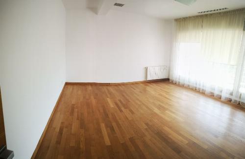 Gated Community! Gradina cu piscina! 4 dormitoare – Iancu Nicolae 14