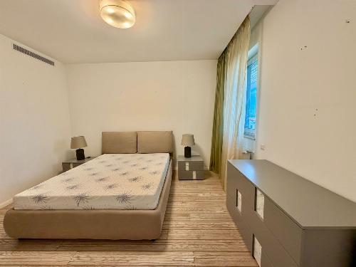 Iancu Nicolae | Bloc boutique | Lângă British School 10