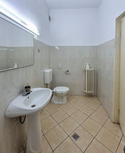 Transformă acest spațiu în sediul care îți reprezintă businessul. 7