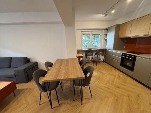DOROBANȚI | 3 camere elegante într-una dintre cele mai apreciate zone ale Capita 1