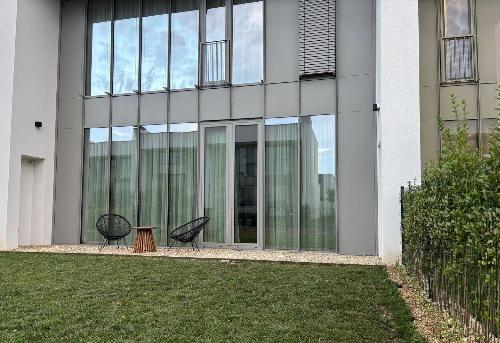Vilă nouă la prima închiriere | Smart Home | Curte privată | Comu 1