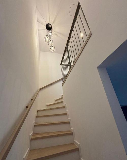 Vilă nouă la prima închiriere | Smart Home | Curte privată | Comu 18