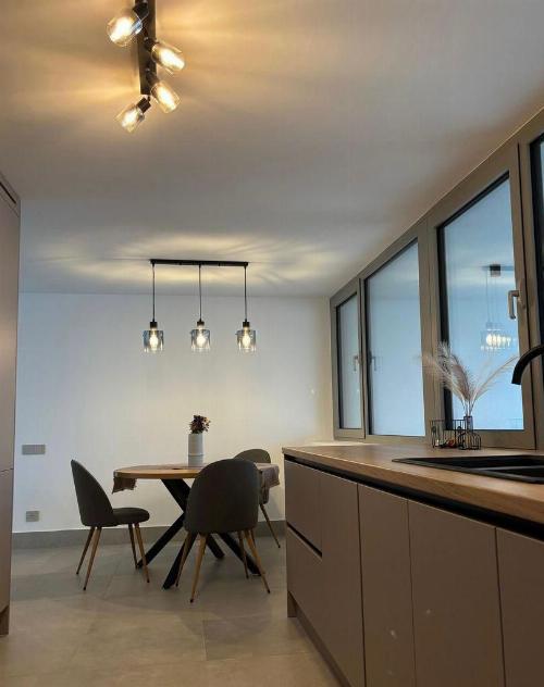 Vilă nouă la prima închiriere | Smart Home | Curte privată | Comu 5