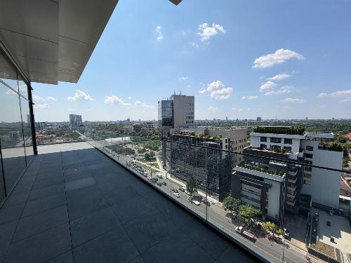 12th Floor | Ceilings 3.5 m | Generous terrace 5