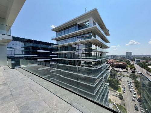 12th Floor | Ceilings 3.5 m | Generous terrace 8