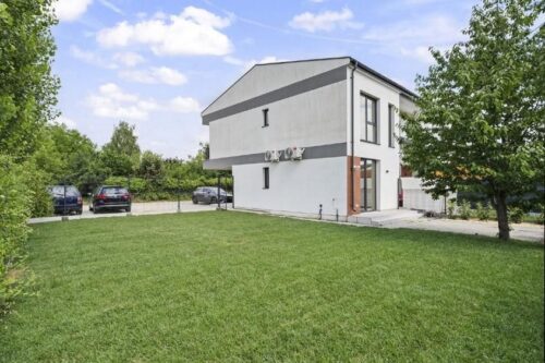 Inchiriere case Buftea - First Rental | Premium villa with 4 parking spaces and contemporary design - crosspoint-imobiliare.ro