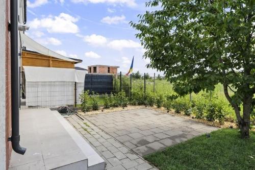First Rental | Premium villa with 4 parking spaces and contemporary design 14