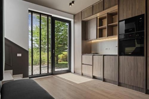 First Rental | Premium villa with 4 parking spaces and contemporary design 5