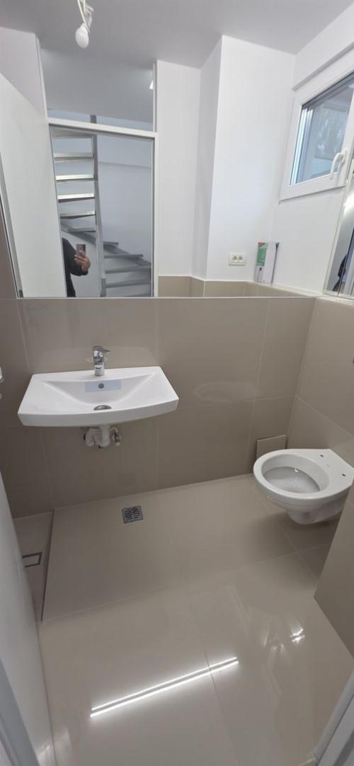 Ideal villa for dental clinic, salon or other activities 5