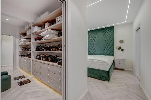 Apartament spectaculos 4 camere | 150 mp utili + terasă generoasă 70 mp | Delea 6