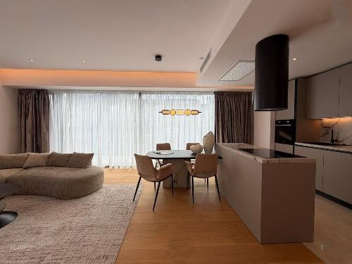 Apartament premium cu 4 camere | Terasă 105 mp | Zona Floreasca 1