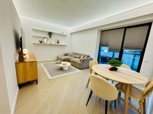 Crosspoint Imobiliare – Crosspoint Real Estate- Cortina North! 3 camere mobilat și utilat / Parcare subterană - crosspoint-imobiliare.ro